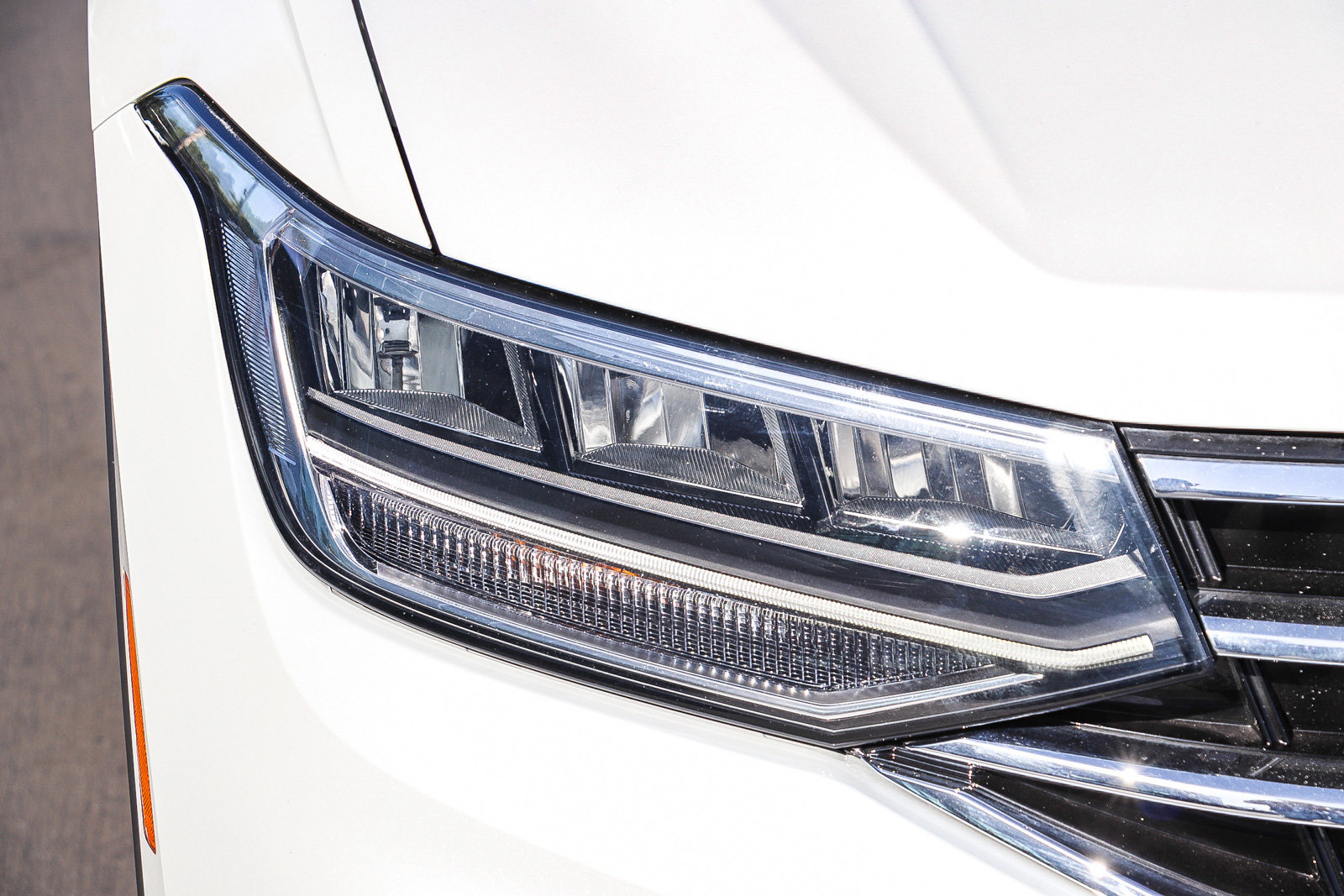 Used 2023 Volkswagen Tiguan SE FWD image 4