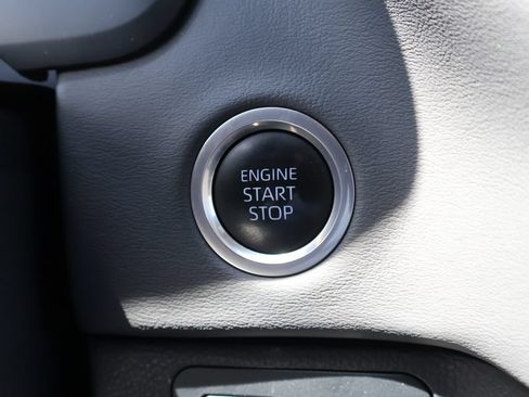 Used 2023 Toyota Tundra Platinum AWD/4WD image 32