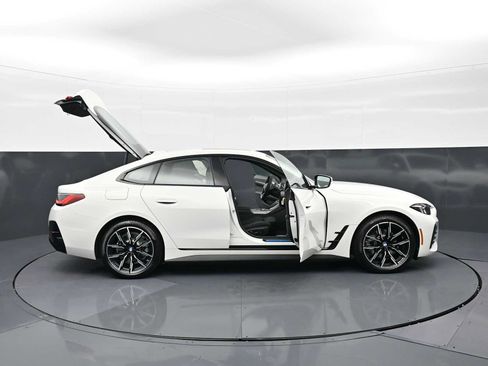New 2026 BMW i4 eDrive40 w/ M Sport Package RWD image 35