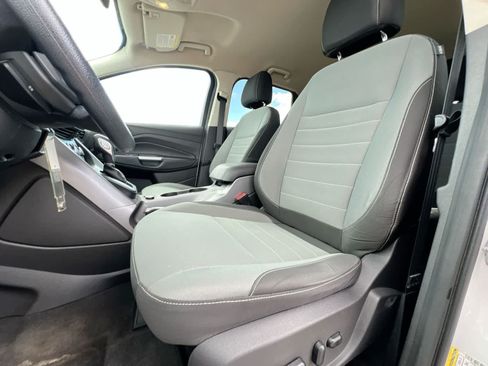 Used 2016 Ford Escape SE FWD image 16