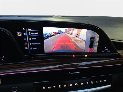 Used 2022 Cadillac Escalade Premium Luxury image 27