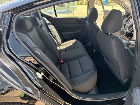 Used 2024 Nissan Altima 2.5 SV image 32