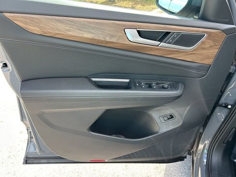 New 2026 Volkswagen Atlas SE image 17