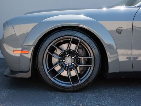 Used 2019 Dodge Challenger SRT Hellcat Redeye image 37