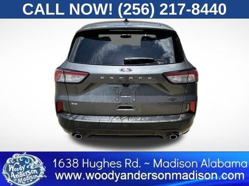 Used 2021 Ford Escape SE w/ SE Sport Appearance Package FWD image 5