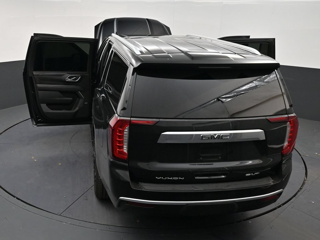 Used 2023 GMC Yukon XL SLT w/ SLT Luxury Package RWD image 32