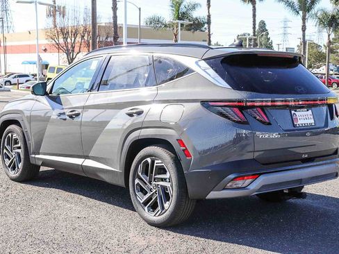 New 2025 Hyundai Tucson Limited image 8