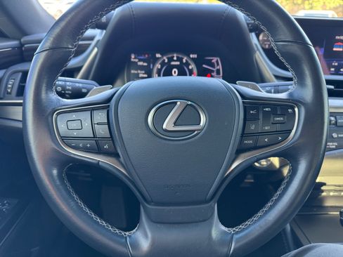 Used 2019 Lexus ES 350 image 9