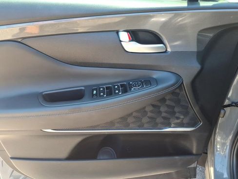 Used 2022 Hyundai Santa Fe SEL w/ Convenience + Premium Package AWD/4WD image 15