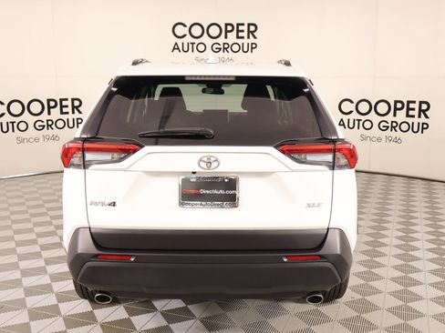 Used 2025 Toyota RAV4 XLE FWD image 20