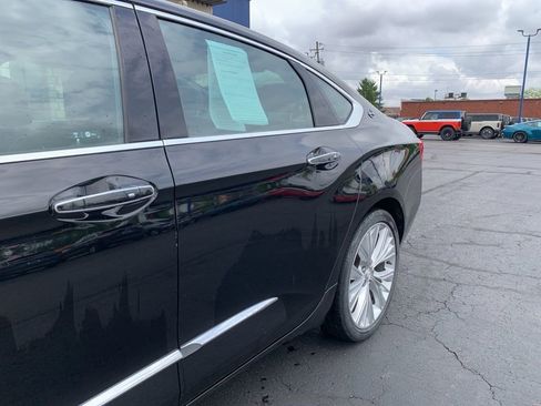 Used 2018 Chevrolet Impala Premier w/ Premier Convenience Package FWD image 10