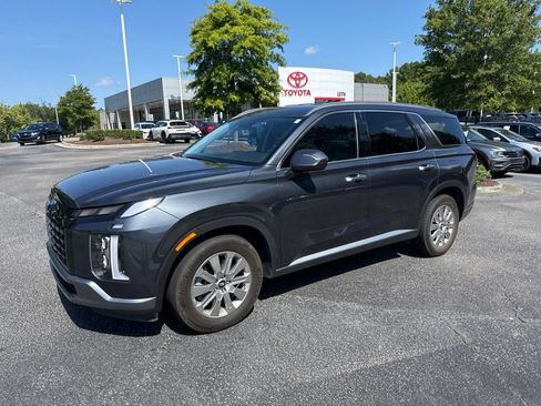 Used 2024 Hyundai Palisade SEL FWD image 2