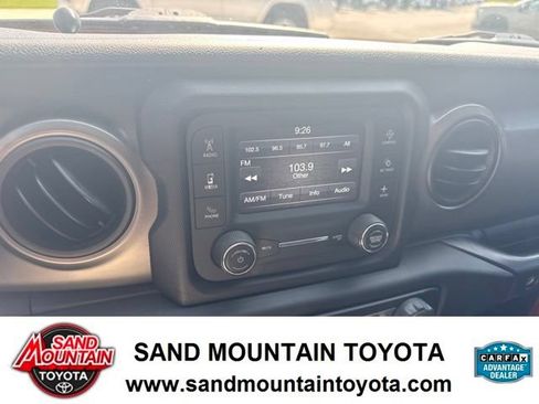 Used 2018 Jeep Wrangler Unlimited Sport AWD/4WD image 21