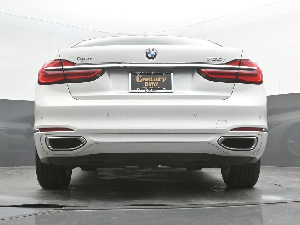 Used 2019 BMW 750i w/ Executive Package RWD image 45