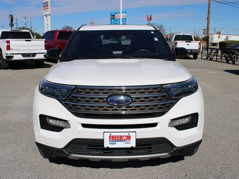 Used 2021 Ford Explorer King Ranch w/ Premium Technology Package image 2
