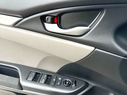 Used 2020 Honda Civic LX image 21