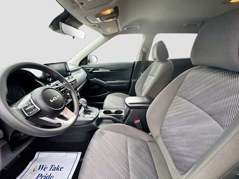 Certified 2022 Kia Seltos LX image 22