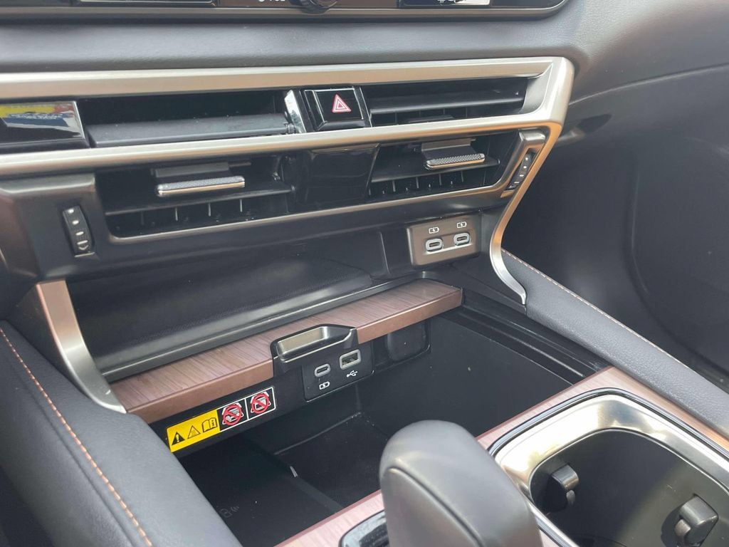 Used 2026 Lexus RX 350 Premium w/ Accessory Package (2T) AWD/4WD image 30