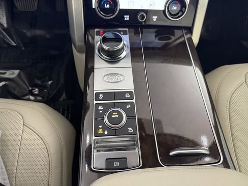 Used 2018 Land Rover Range Rover HSE image 27