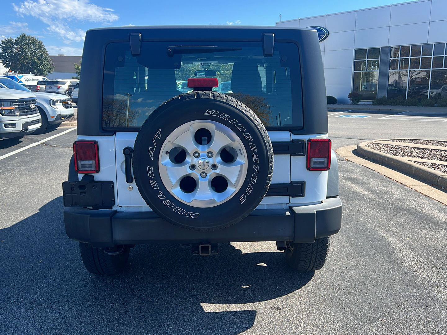 Used 2016 Jeep Wrangler Sport AWD/4WD image 6