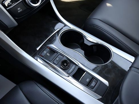 Used 2018 Acura TLX V6 image 25