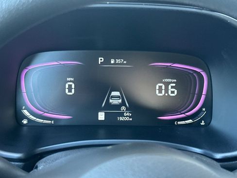 Certified 2025 Kia Soul LX FWD image 27