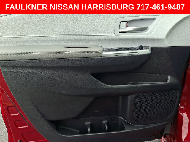 Used 2026 Toyota Sienna XLE FWD image 14