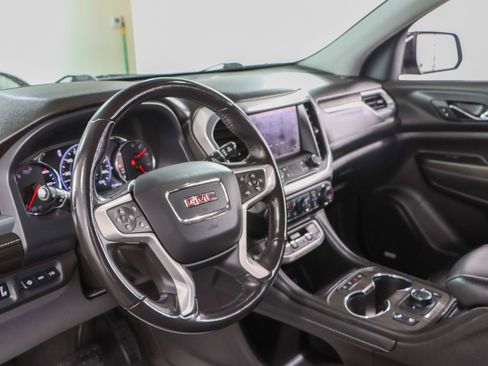 Used 2022 GMC Acadia SLT w/ Technology Package FWD image 23