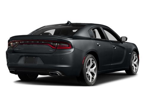 Used 2017 Dodge Charger R/T w/ Premium Group RWD image 2
