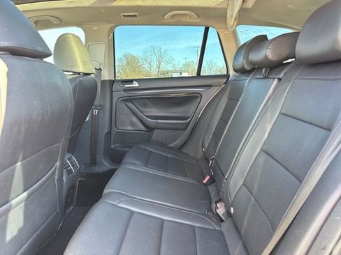 Used 2011 Volkswagen Jetta TDI image 9