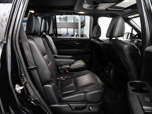 Used 2022 Honda Pilot Black Edition image 39