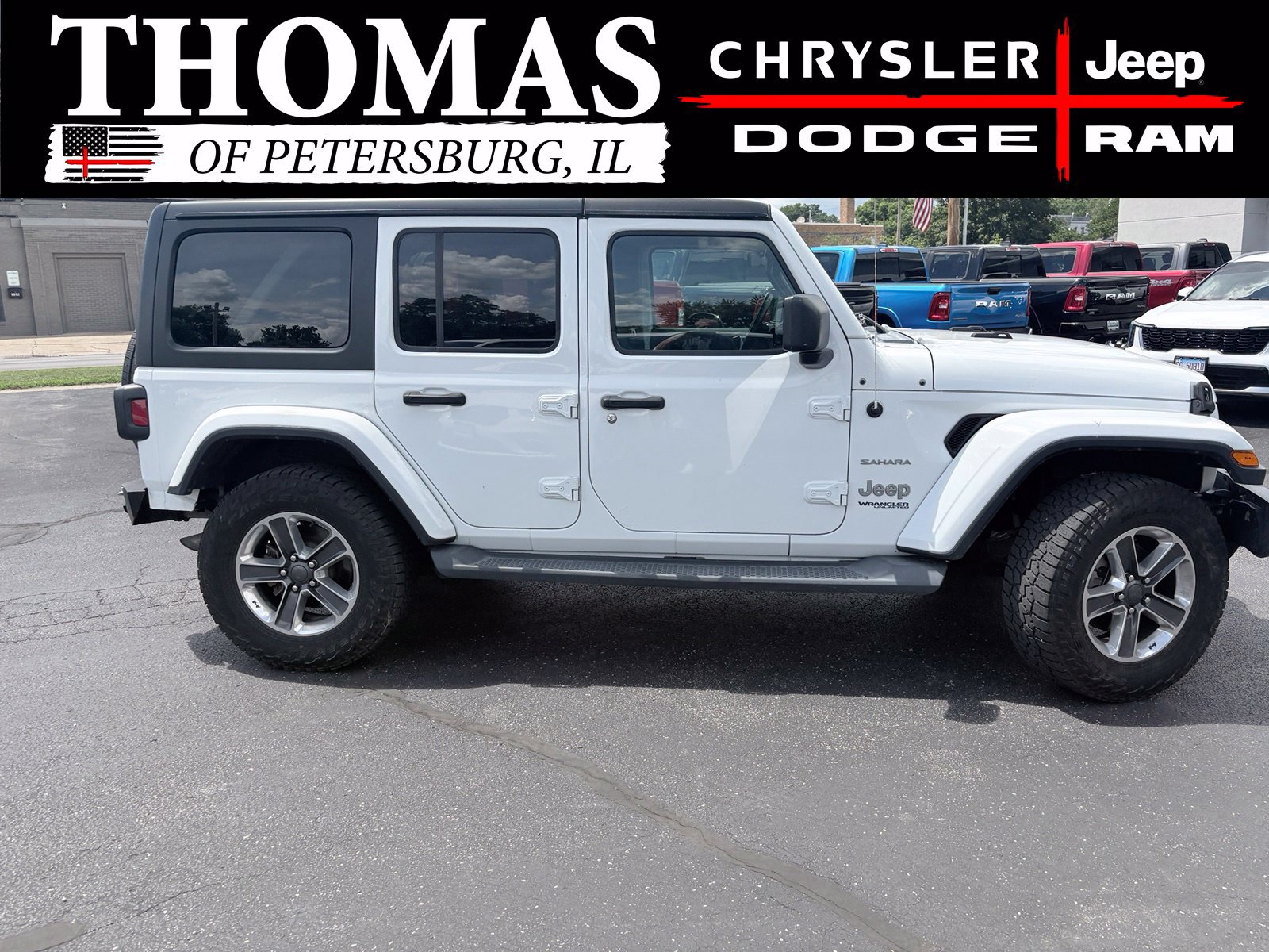 Used 2019 Jeep Wrangler Unlimited Sahara AWD/4WD image 7