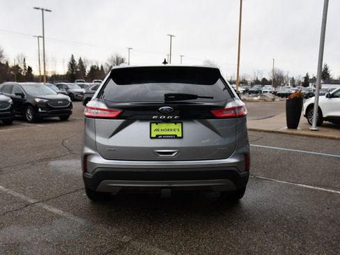 Used 2024 Ford Edge SEL w/ Convenience Package image 5