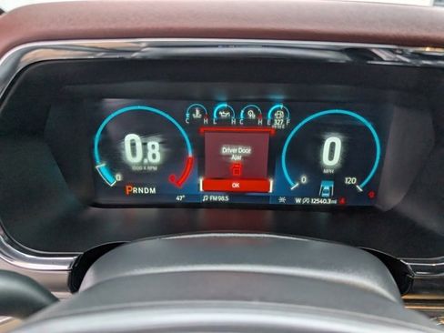 Used 2023 Ford F150 Lariat w/ Equipment Group 502A High image 15