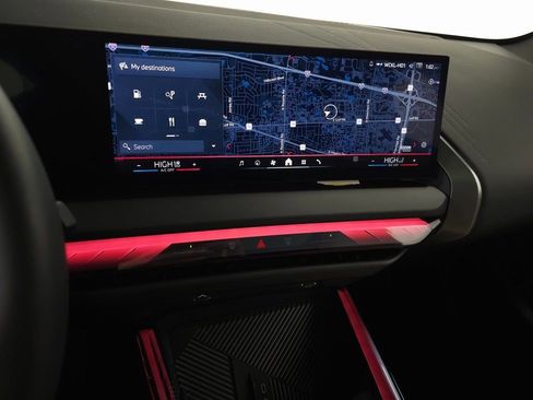 Used 2025 BMW X3 M50 w/ Premium Package image 27