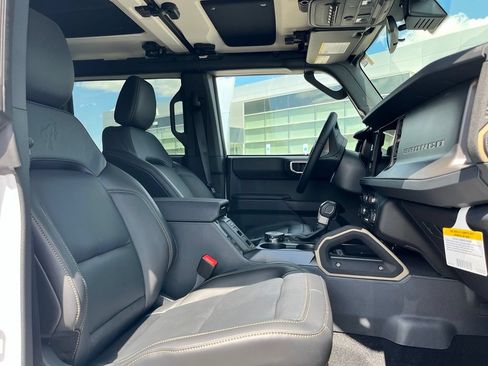 New 2026 Ford Bronco Badlands AWD/4WD image 7