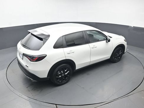 Certified 2024 Honda HR-V Sport image 36