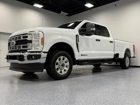 Certified 2024 Ford F250 XLT AWD/4WD image 5