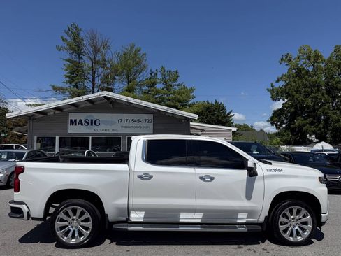 Used 2020 Chevrolet Silverado 1500 High Country AWD/4WD image 3