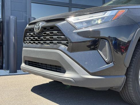 Used 2024 Toyota RAV4 XLE FWD image 5