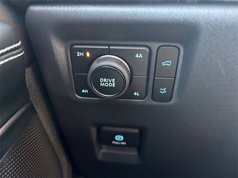 New 2025 Ford Expedition Max Platinum w/ Stealth Appearance Package image 17