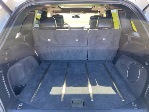 Used 2017 Jeep Grand Cherokee Overland RWD image 37