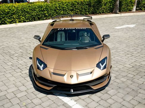 Used 2020 Lamborghini Aventador SVJ image 5