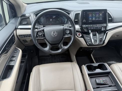 Used 2022 Honda Odyssey Touring image 17