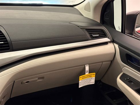 New 2026 Honda Odyssey EX-L image 16
