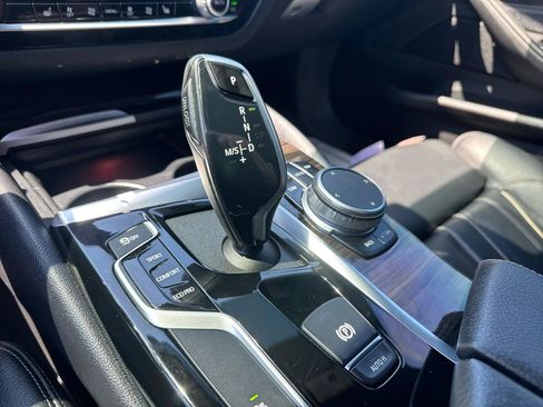 Used 2019 BMW 530i xDrive w/ Convenience Package AWD/4WD image 35