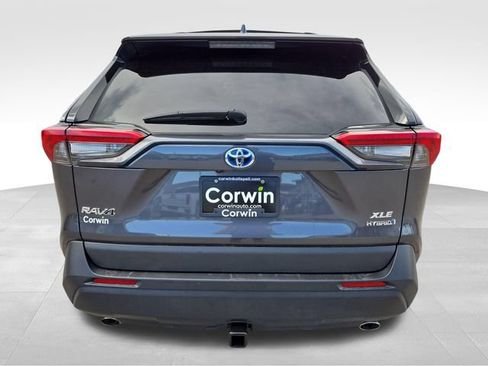 Used 2024 Toyota RAV4 XLE AWD/4WD image 11