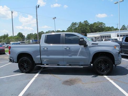 Used 2024 Chevrolet Silverado 1500 RST w/ Convenience Package II AWD/4WD image 2