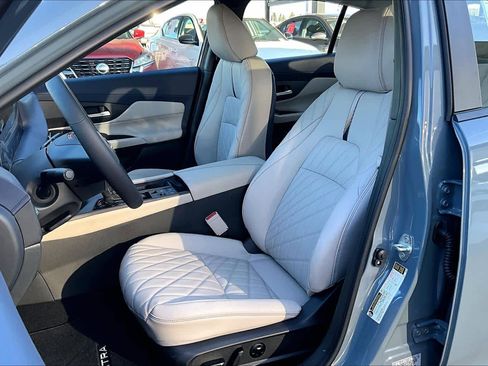 New 2026 Nissan Sentra SL FWD image 9