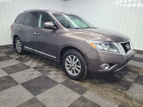 Used 2015 Nissan Pathfinder SL w/ SL Premium Package image 12